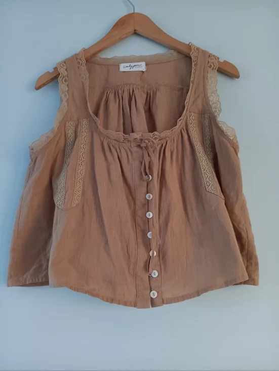 Carly Jean Los Angeles Tan Lace Button Front Top S Sleeveless Cotton Blouse - Picture 2 of 6